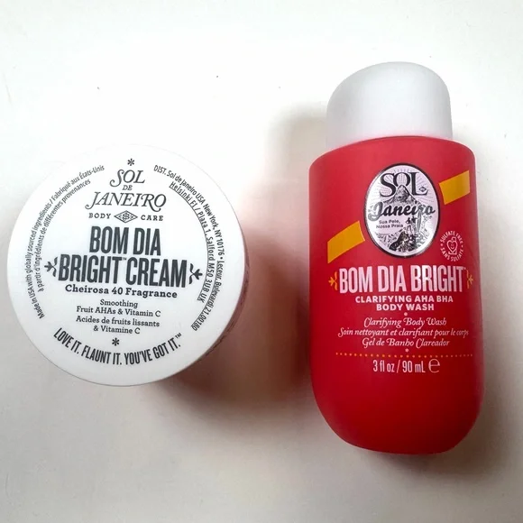 Sol de Janeiro Bom Dia Bright Body Wash Set - Red and White - Picture 2 of 5